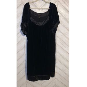Plus size velveteen shift dress